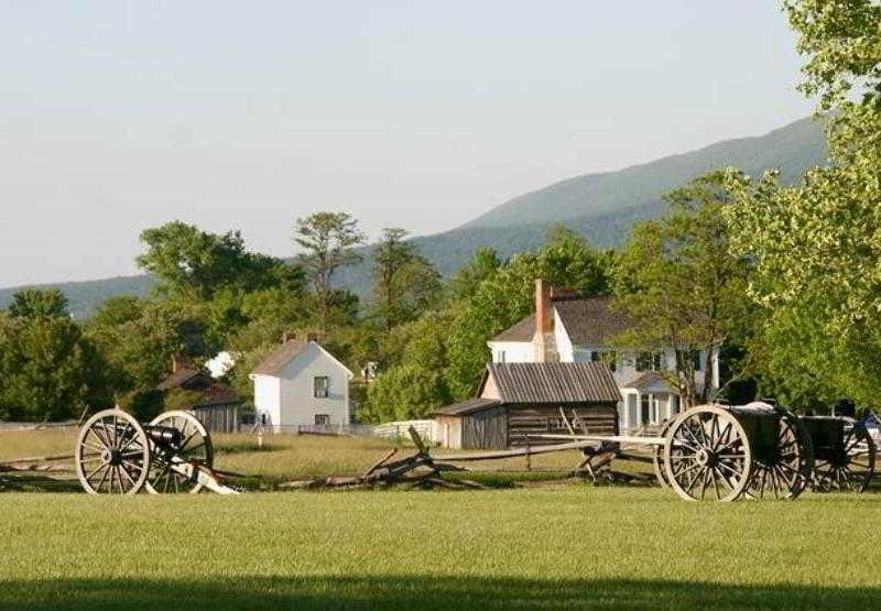 Fairfield Inn And Suites By Marriott Strasburg Shenandoah Valley Amenidades foto